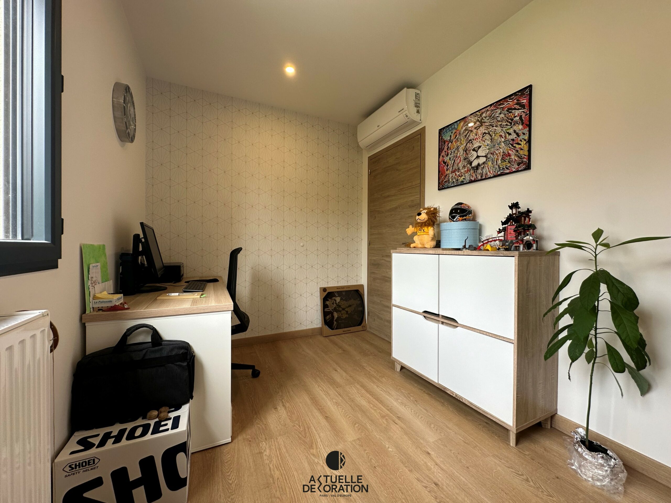 aménagement d'une pièce en bureau dans une maison