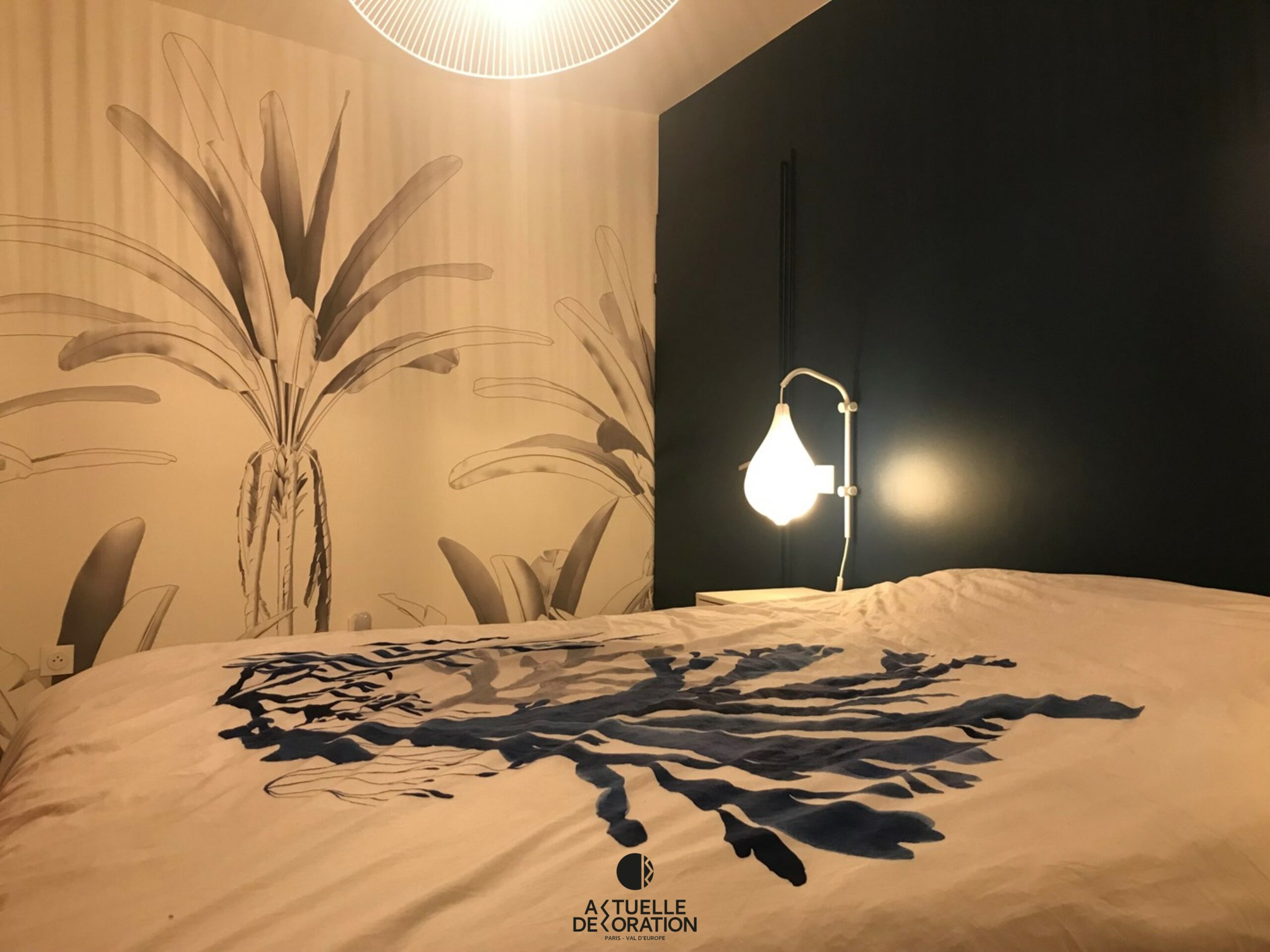 aménagement et décoration d'une chambre parentale revêtement panoramique mural à bussy saint georges 77