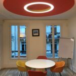 ambiance décorative colorée pour un bureau de direction